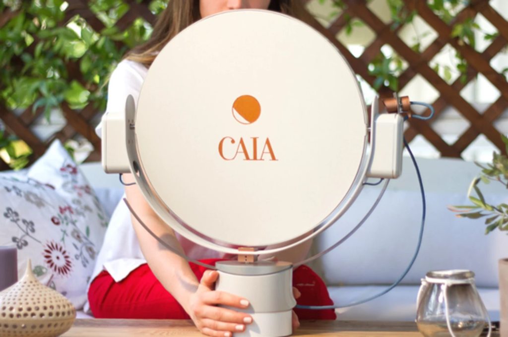 Caia ist ein Roboter, der Licht in dunkle Räume bringt. (Foto: Solenica)