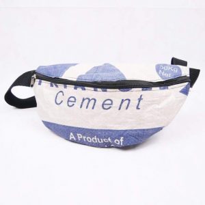 Bauchtasche. (Foto: Nyuzi Blackwhite)