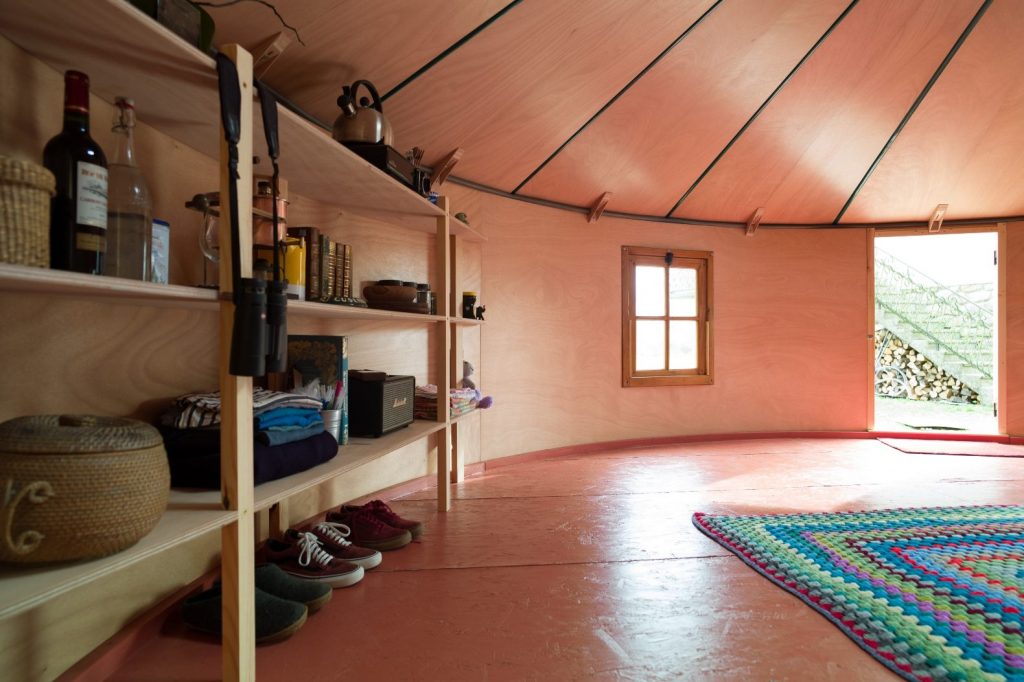 Plurt DIY-Jurte Innenansicht. (Foto: Wooden Widget)