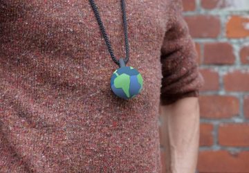 Diesen Ball könnt ihr zum Desinfizieren benutzen. (Foto: KÄFFERLEIN & KÖHNE GmbH & Co. KG)