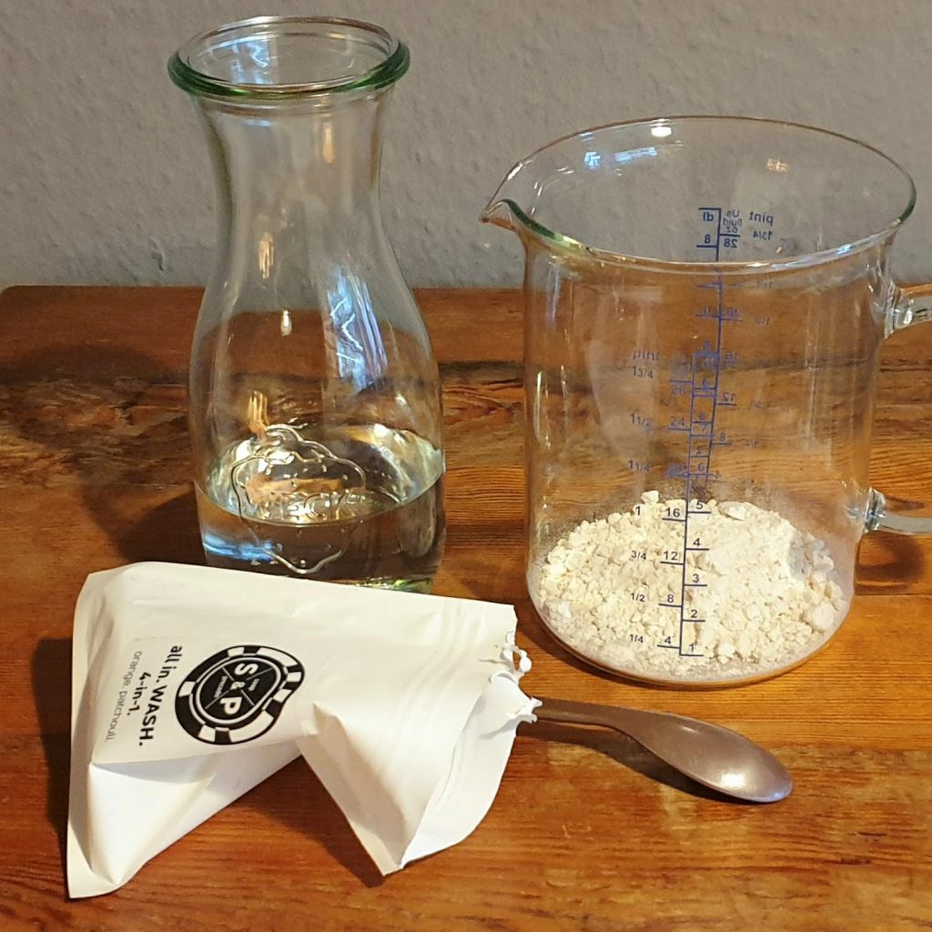 Tüte auf, Pulver rein (Foto: Anne-Kathrin Gericke)