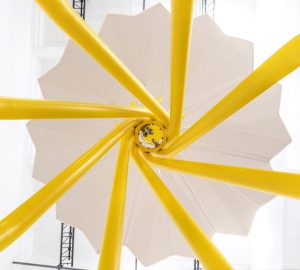 Dieser Sonnenschirm erzeugt Energie. (Foto: CRA-Carlo Ratti Associati / Roberto Conte)