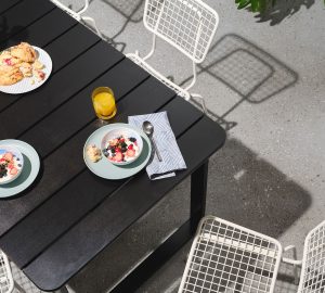 Schicke Möbel können mit Acre produziert werden. (Foto: Grand Rabids Chair)